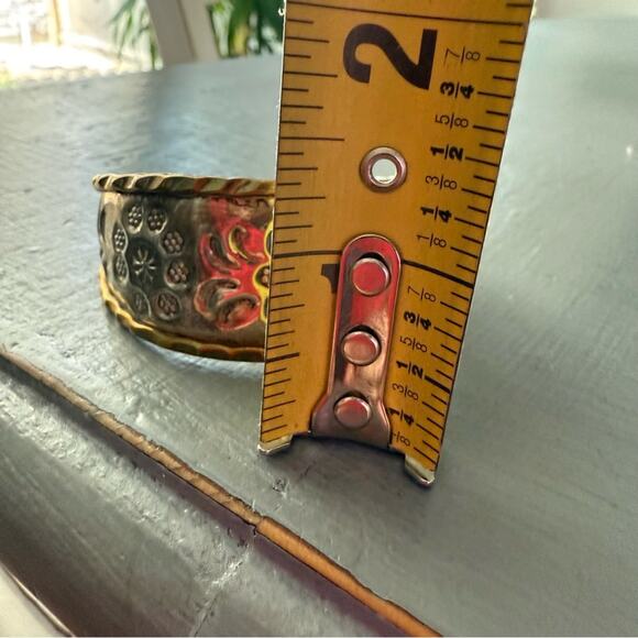 925 Sterling Silver Mexico Etched Flowers Cuff Bracelet - Picture 8 of 13